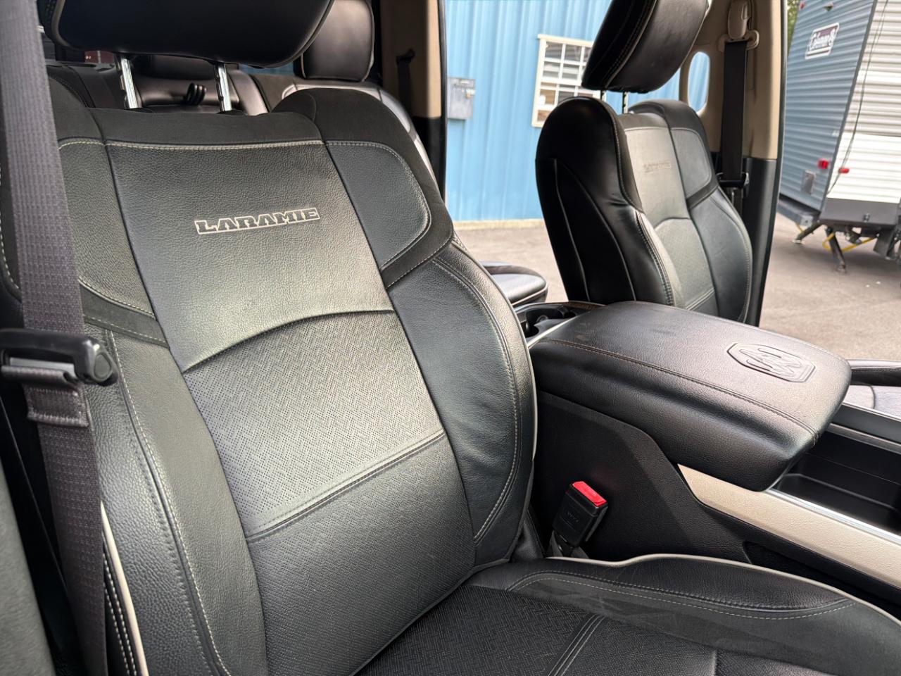 RAM 2500 Laramie 4x4 Crew Cab 6'4" Box 2019