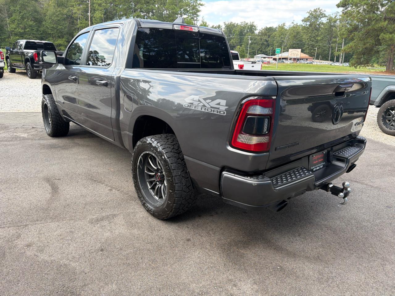 RAM 1500 Big Horn 4x4 Crew Cab 5'7" Box 2020