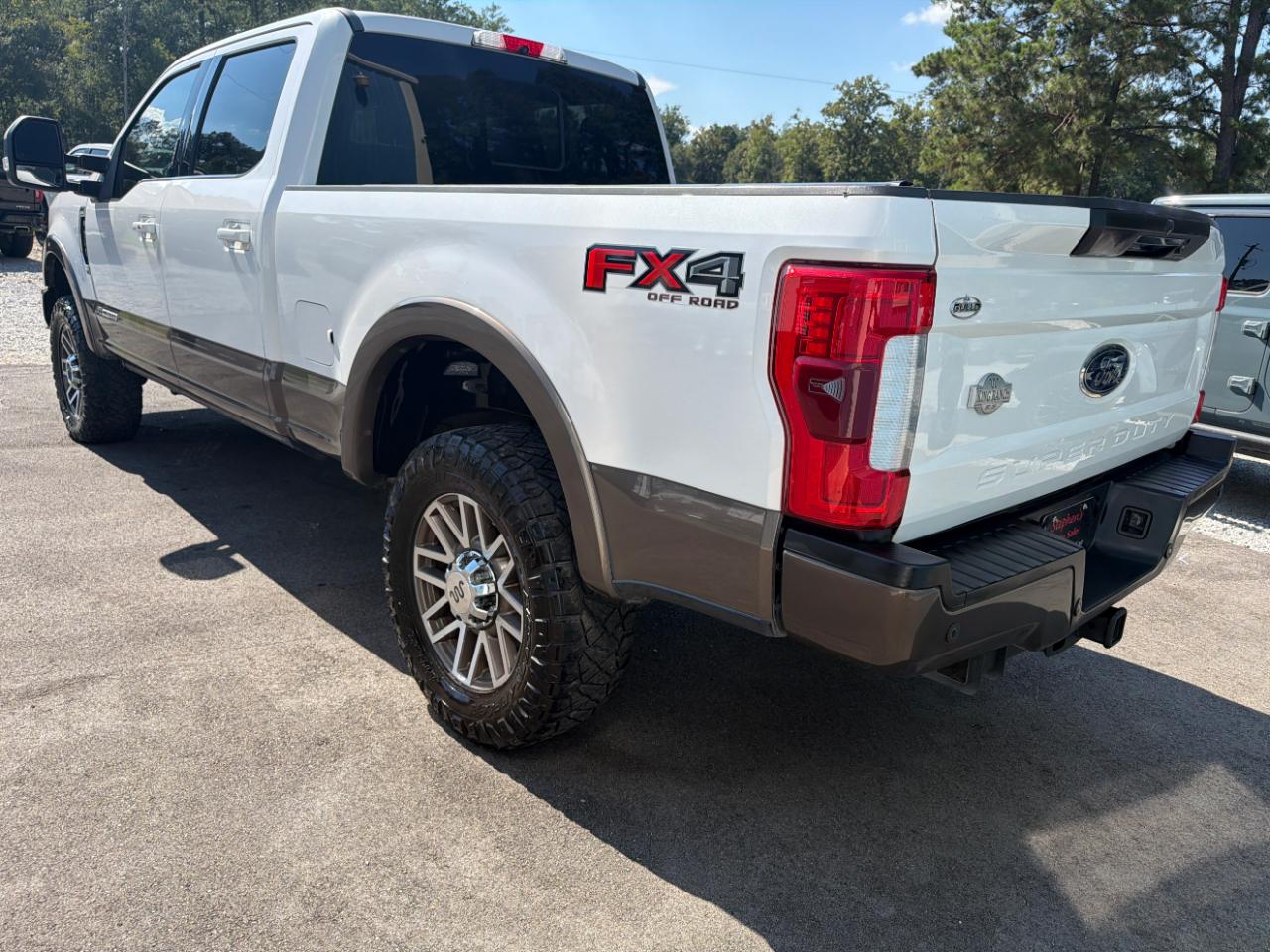 Ford Super Duty F-250 SRW King Ranch 4WD Crew Cab 8' Box 2017
