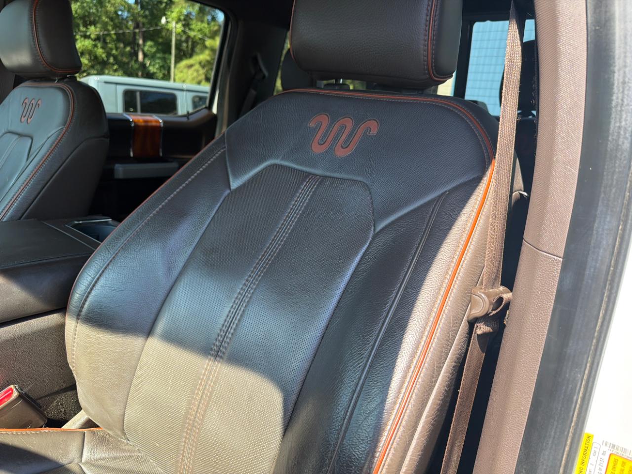 Ford Super Duty F-250 SRW King Ranch 4WD Crew Cab 8' Box 2017