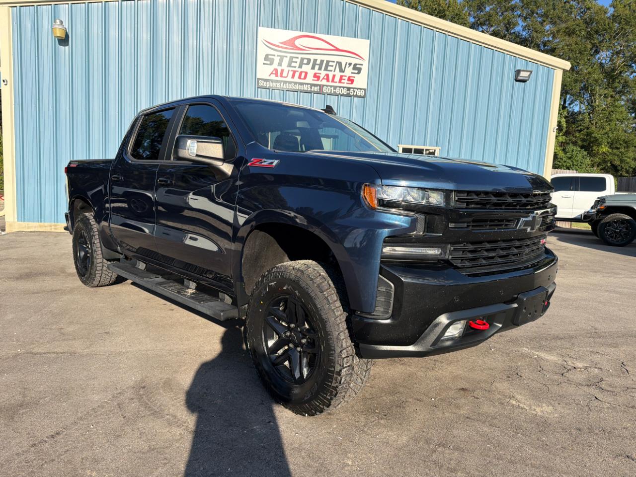 Chevrolet Silverado 1500 4WD Crew Cab 147" LT Trail Boss 2020