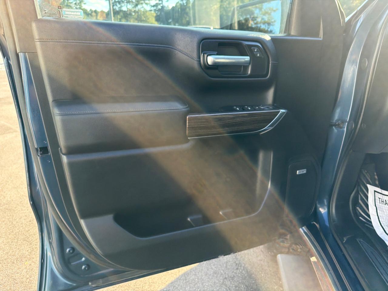 Chevrolet Silverado 1500 4WD Crew Cab 147" LT Trail Boss 2020