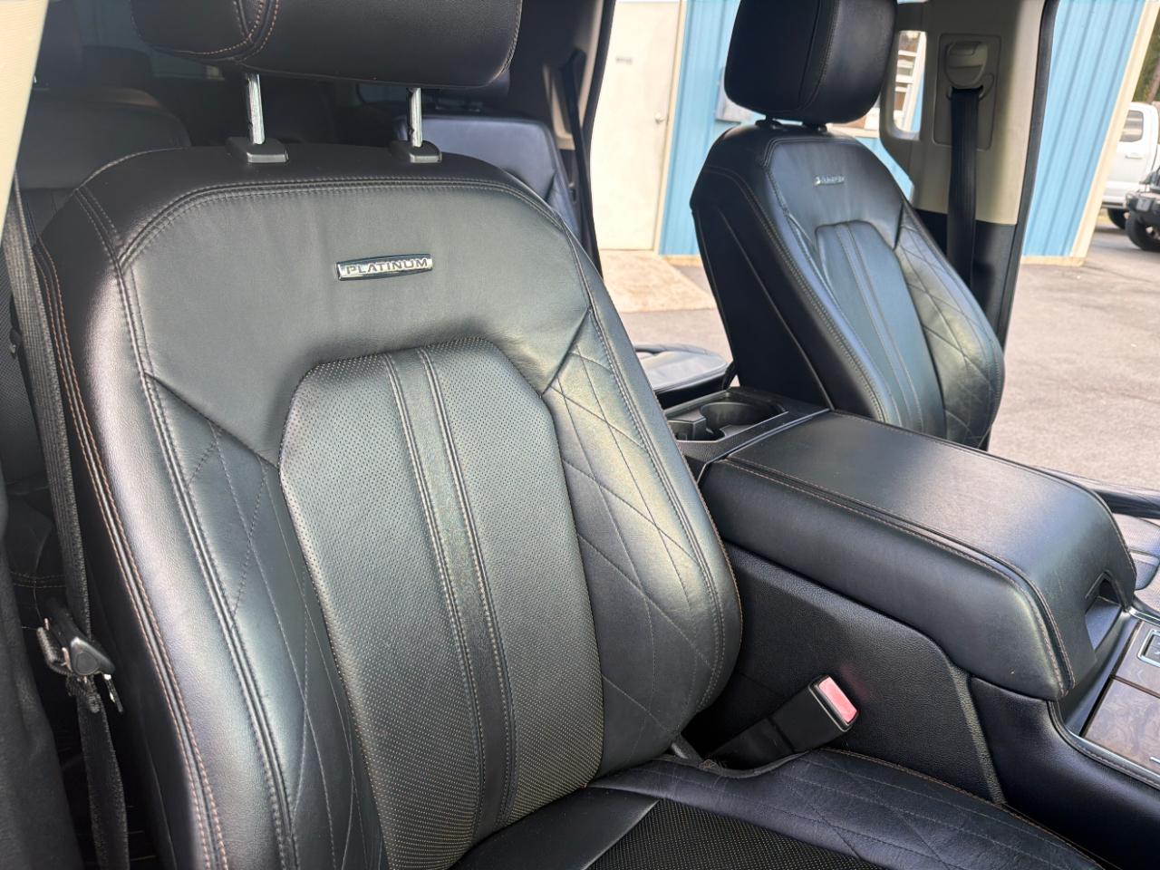 Ford Expedition Platinum 4x2 2018