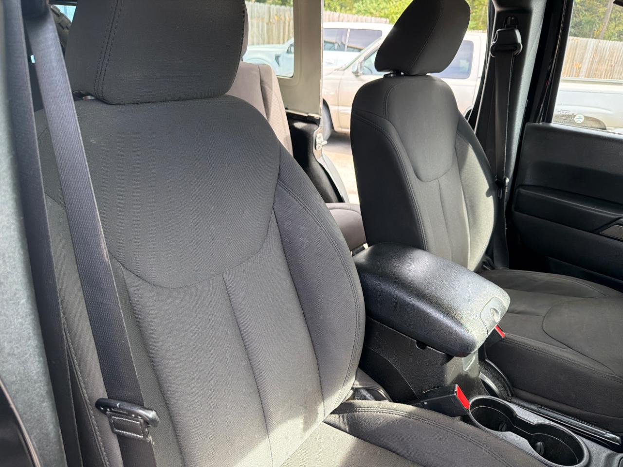 Jeep Wrangler Unlimited 4WD 4dr Sport 2015