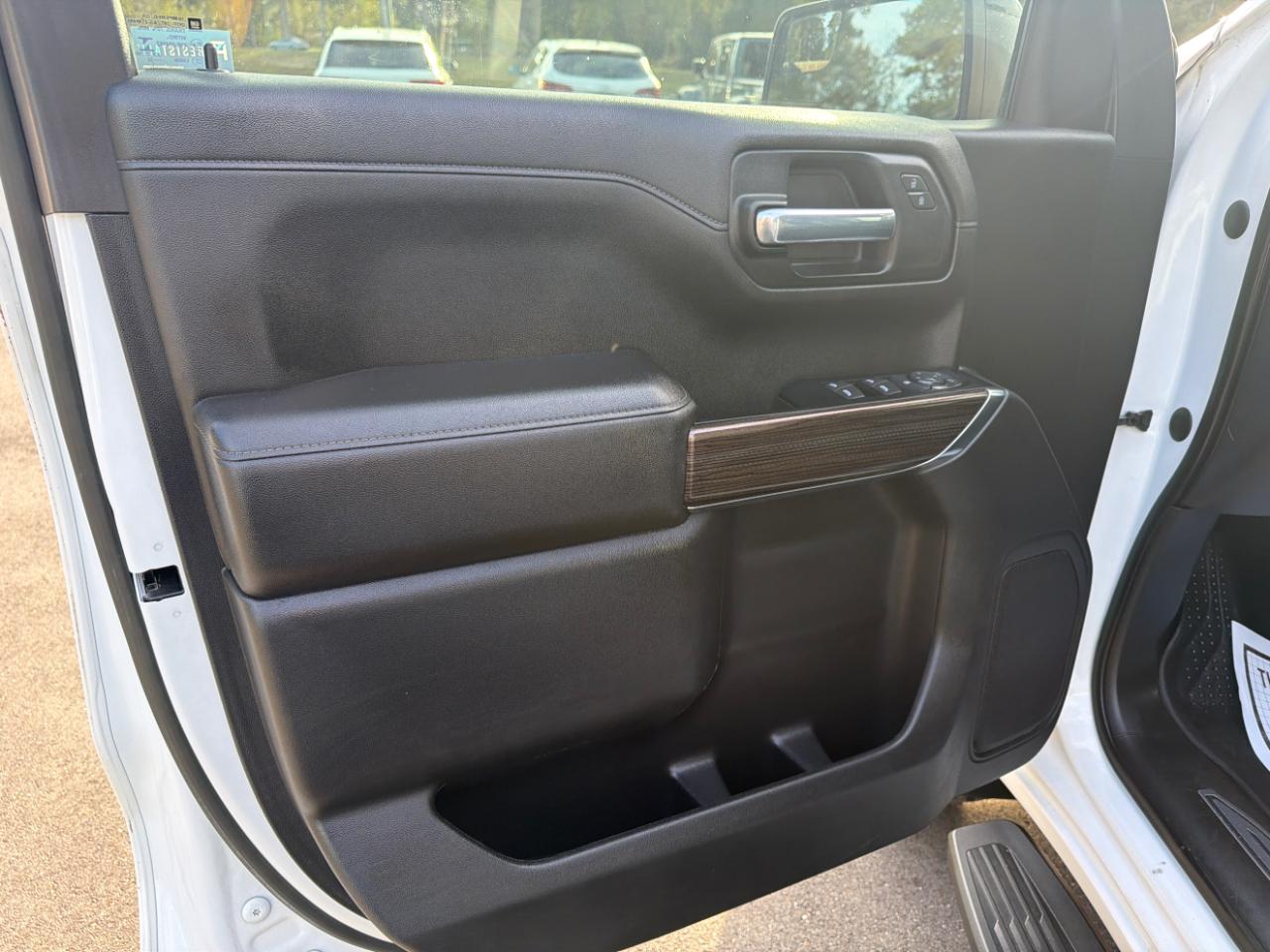 Chevrolet Silverado 1500 LTD 4WD Crew Cab 147" RST 2022