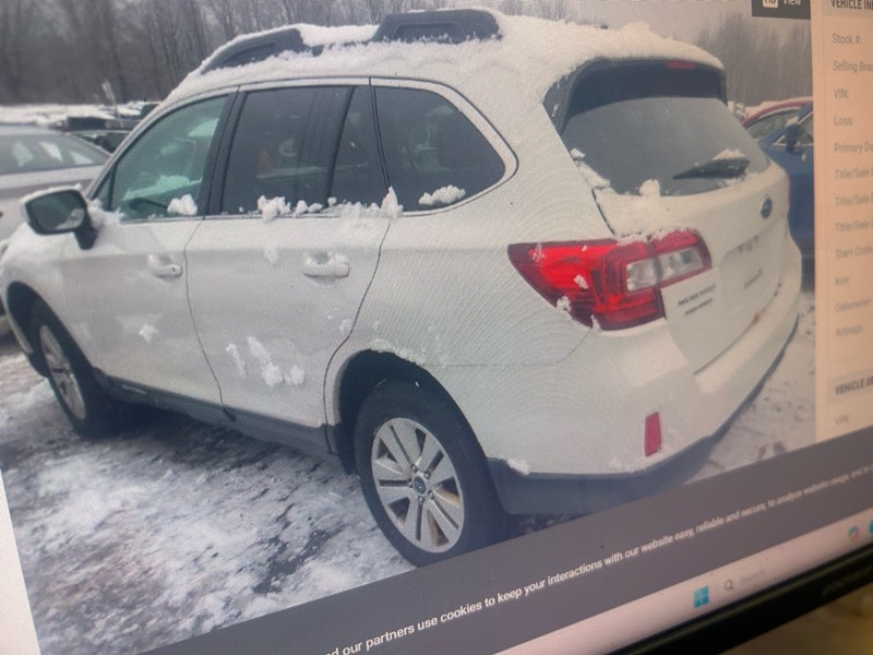 Subaru Outback 2.5i Premium 2016