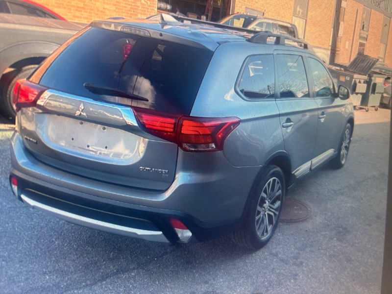 Mitsubishi Outlander SEL AWD 2018