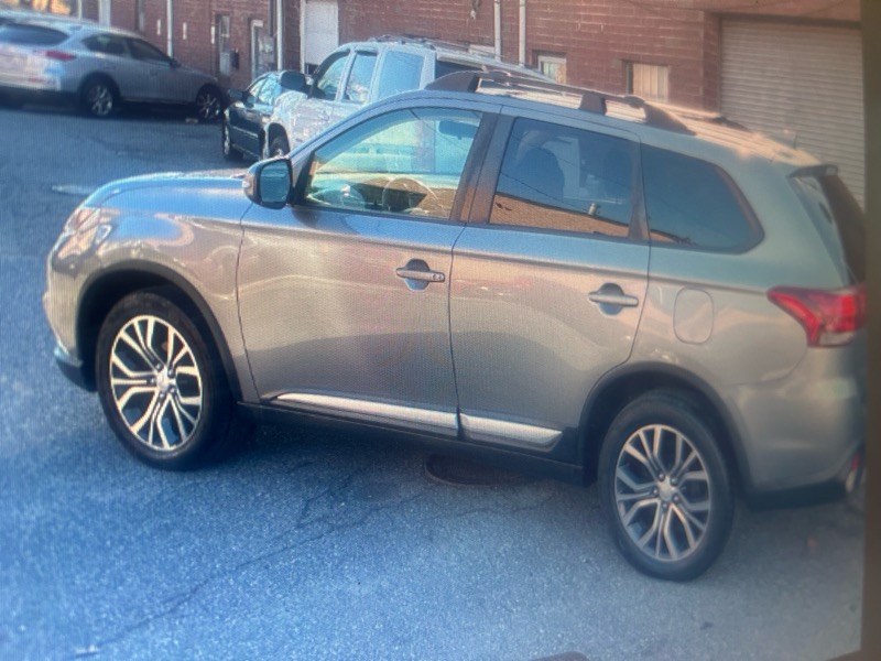 Mitsubishi Outlander SEL AWD 2018