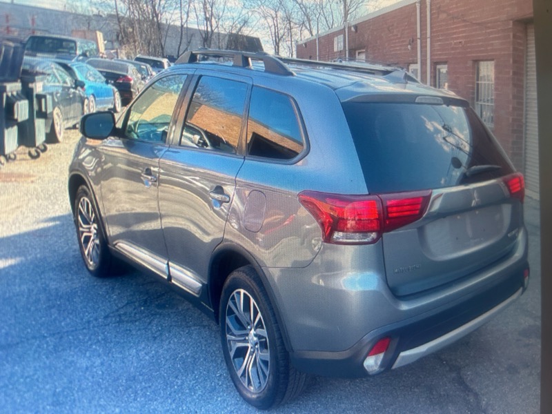 Mitsubishi Outlander SEL AWD 2018
