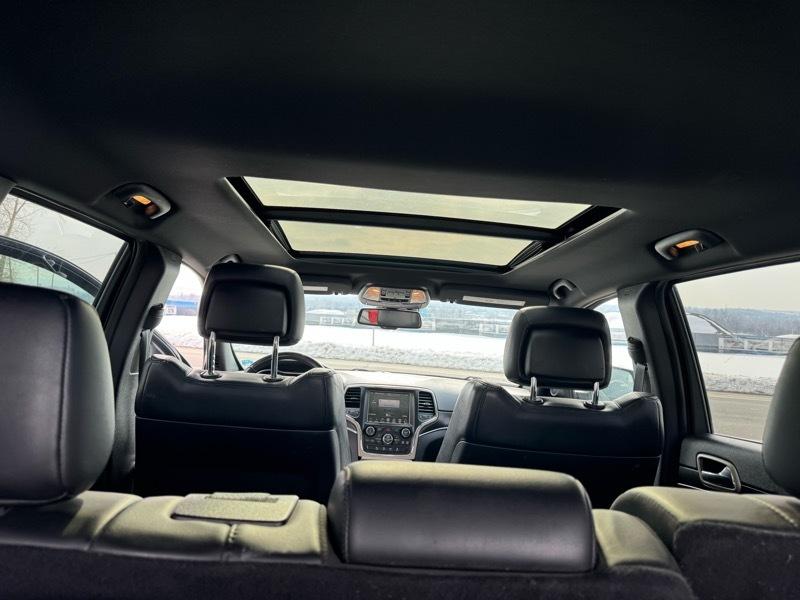 Jeep Grand Cherokee Limited 4D SUV 4WD 2015