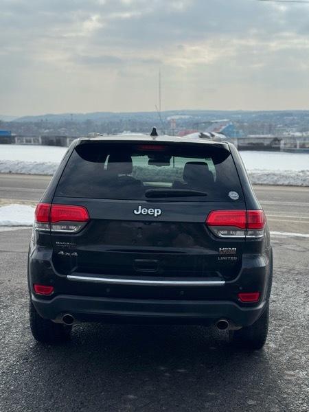 Jeep Grand Cherokee Limited 4D SUV 4WD 2015