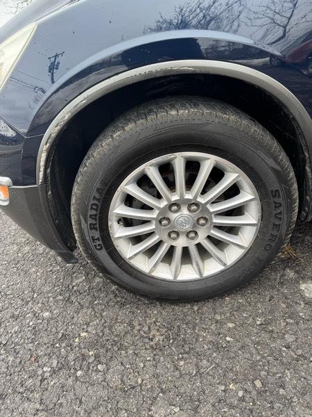 Buick Enclave FWD 4dr Base 2012