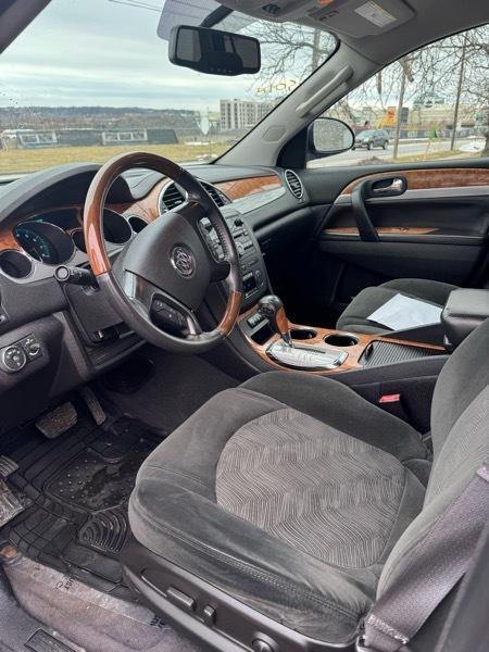 Buick Enclave FWD 4dr Base 2012