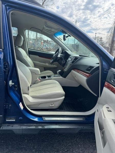 Subaru Outback 3.6R Limited 4D Wagon 2010