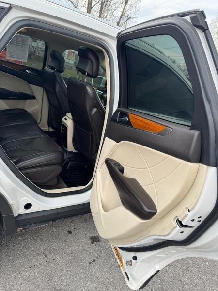 Lincoln MKC AWD 4dr Premier 2016