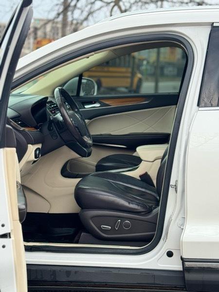 Lincoln MKC AWD 4dr Premier 2016