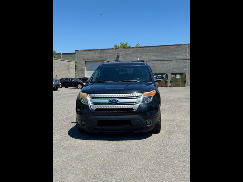 Ford Explorer 4dr XLT 4WD 2013
