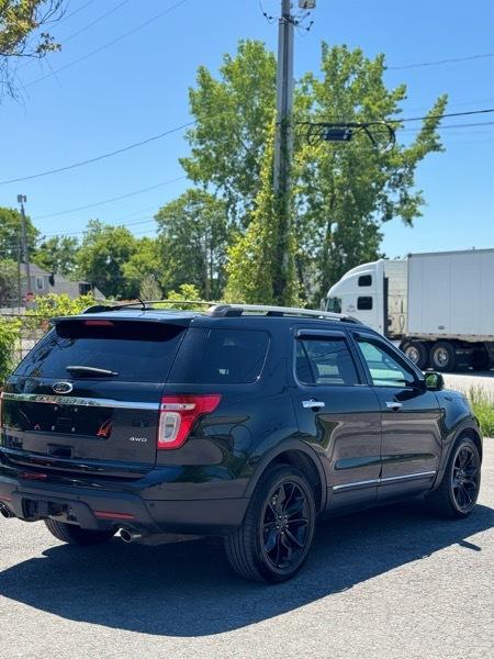 Ford Explorer 4dr XLT 4WD 2013