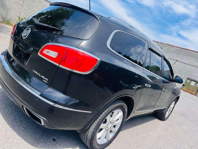 Buick Enclave Premium 4D SUV AWD 2013