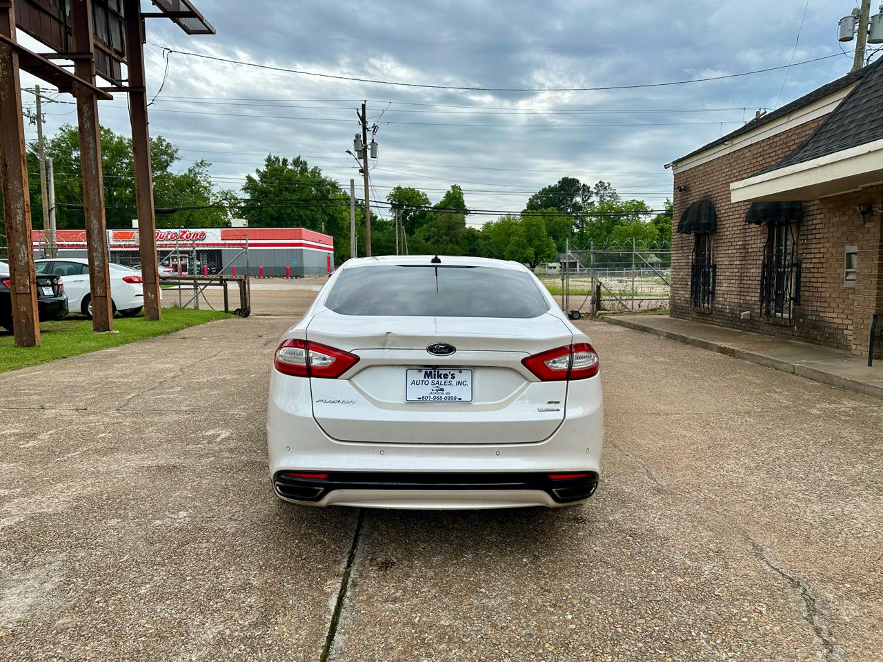 Ford Fusion SE 2016