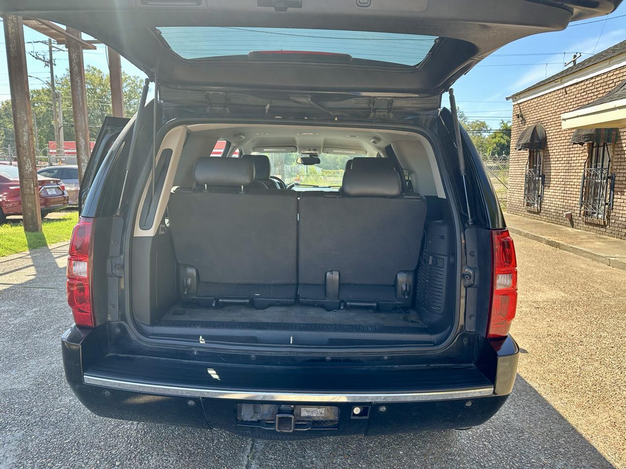 Chevrolet Tahoe photo 7