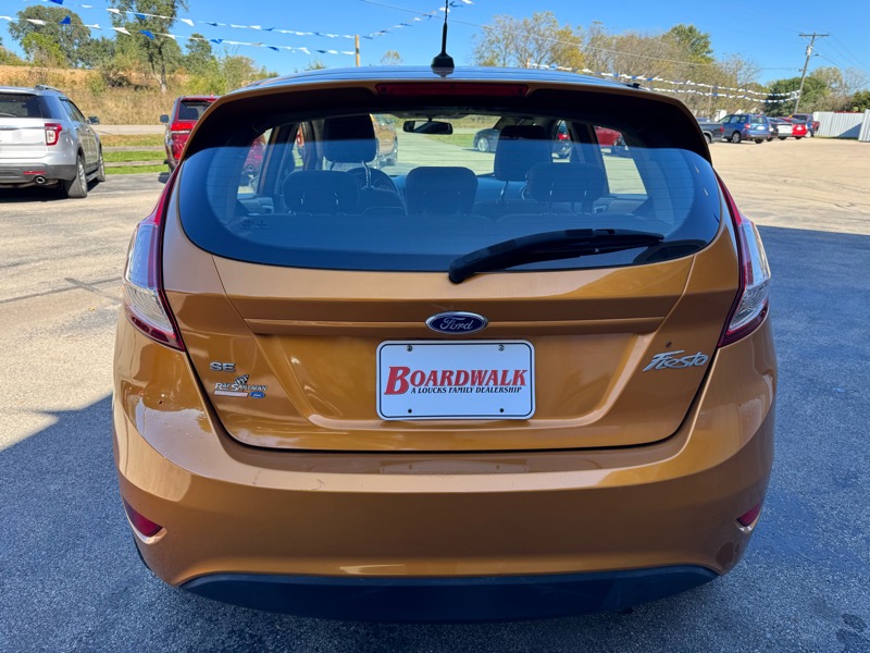 Ford Fiesta SE Hatchback 2016 Ford Fiesta SE Hatchback 2016