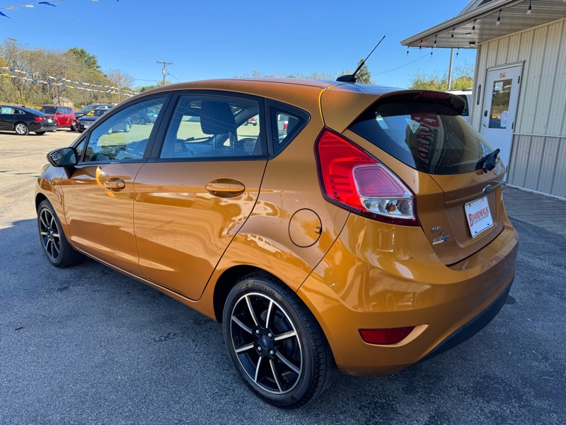 Ford Fiesta SE Hatchback 2016 Ford Fiesta SE Hatchback 2016