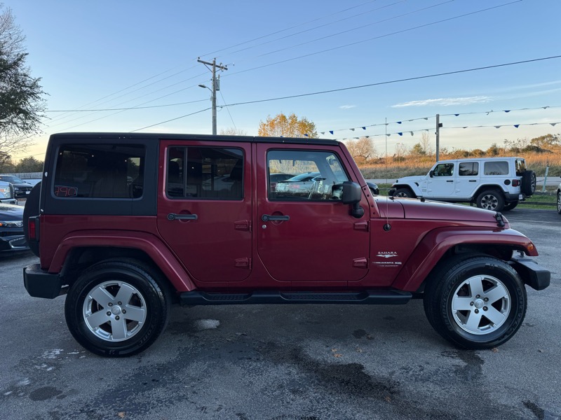 Jeep Wrangler Unlimited Sahara 4WD 2012 Jeep Wrangler Unlimited Sahara 4WD 2012
