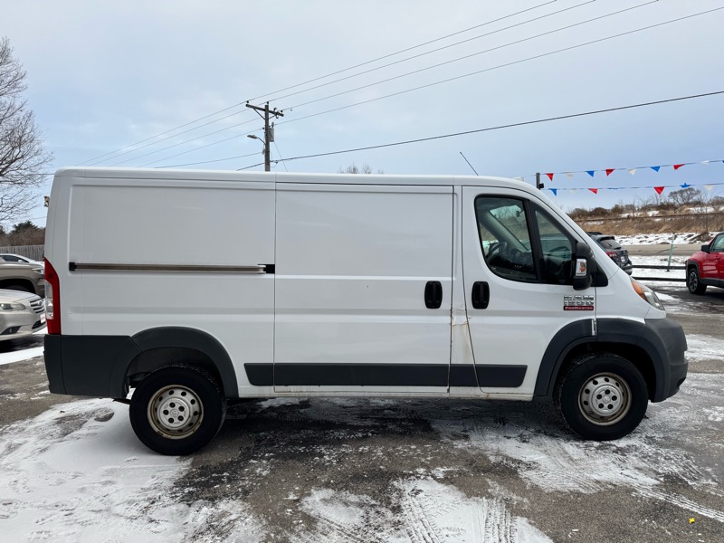 RAM Promaster 1500 Low Roof Tradesman 136-in. WB 2015