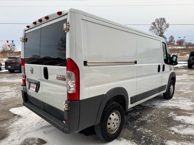 RAM Promaster 1500 Low Roof Tradesman 136-in. WB 2015
