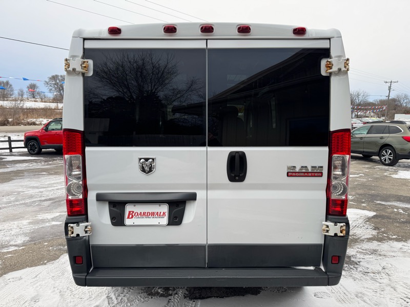 RAM Promaster 1500 Low Roof Tradesman 136-in. WB 2015