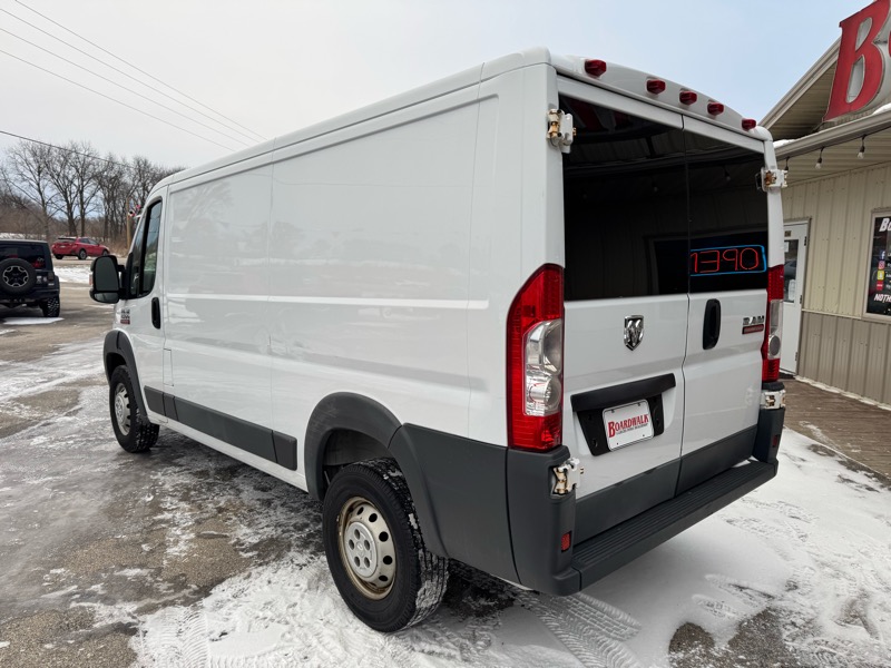 RAM Promaster 1500 Low Roof Tradesman 136-in. WB 2015