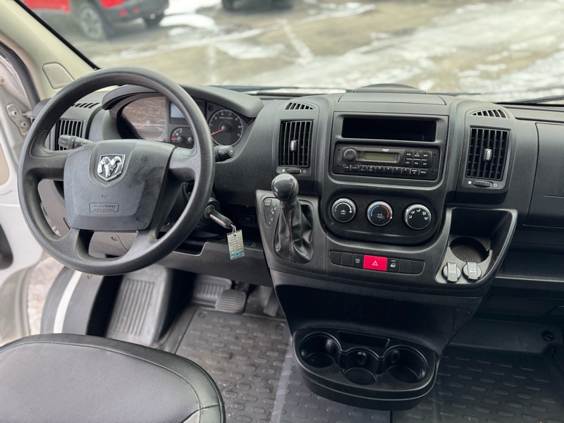 RAM Promaster 1500 Low Roof Tradesman 136-in. WB 2015