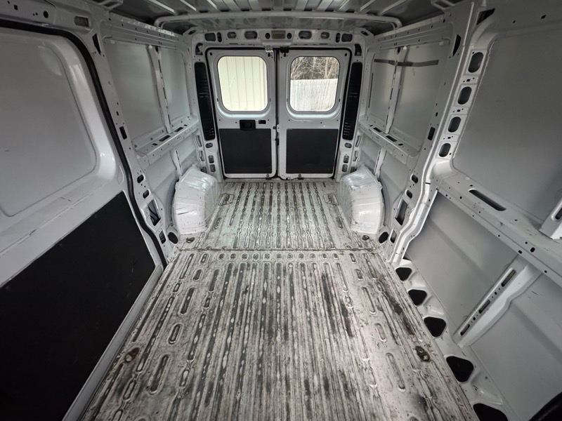 RAM Promaster 1500 Low Roof Tradesman 136-in. WB 2015