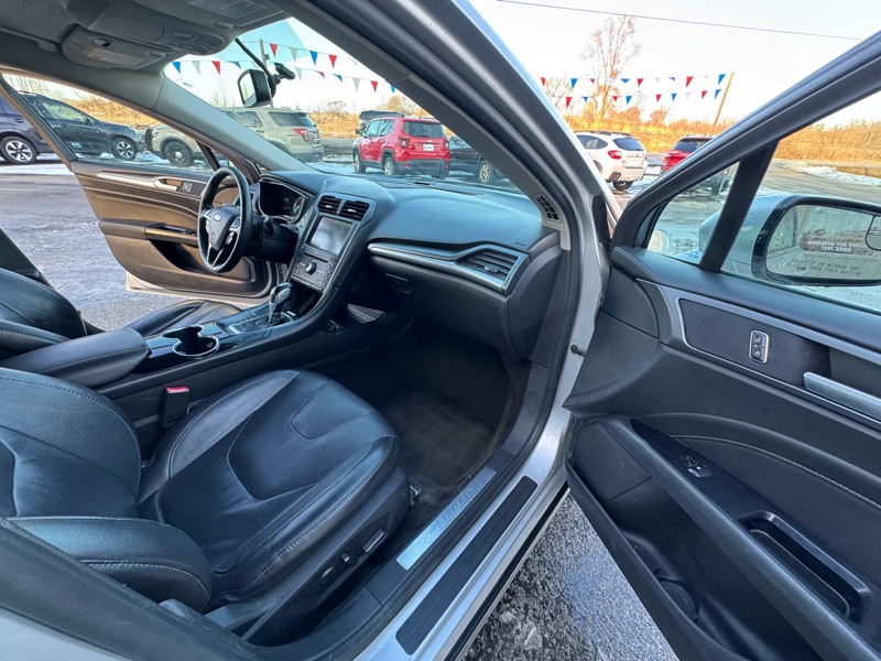 Ford Fusion Titanium 2016