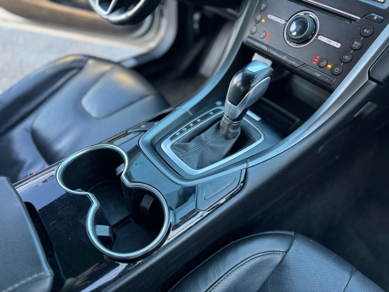 Ford Fusion Titanium 2016