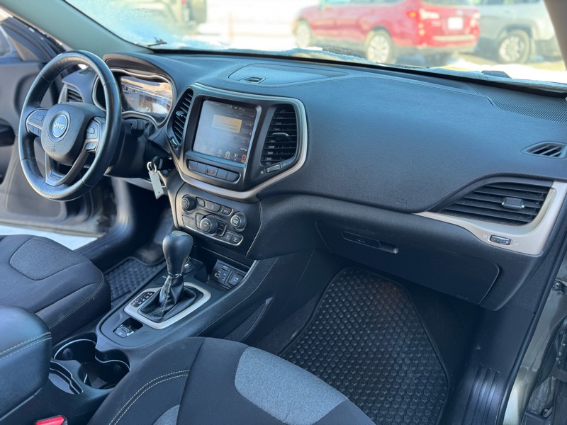 Jeep Cherokee Latitude 4WD 2014