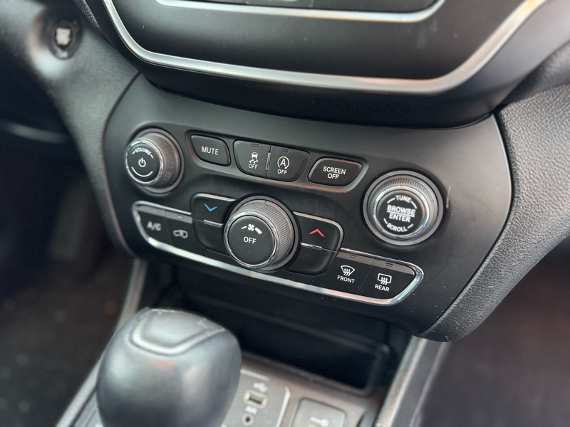 Jeep Cherokee Latitude Plus 4WD 2019