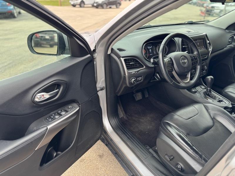 Jeep Cherokee Latitude Plus 4WD 2019