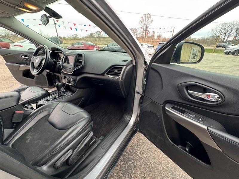 Jeep Cherokee Latitude Plus 4WD 2019