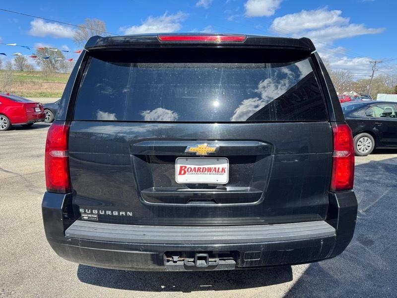 Chevrolet Suburban LT 4WD 2019