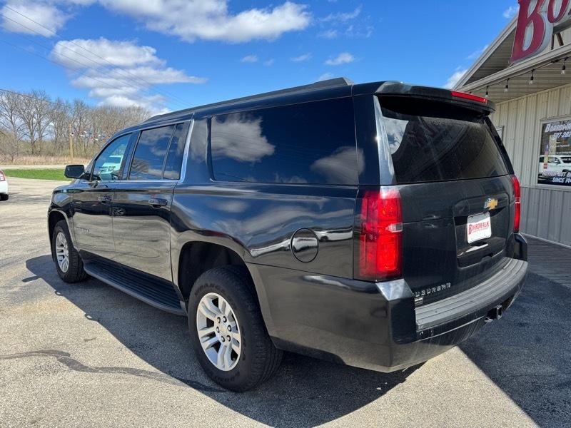 Chevrolet Suburban LT 4WD 2019