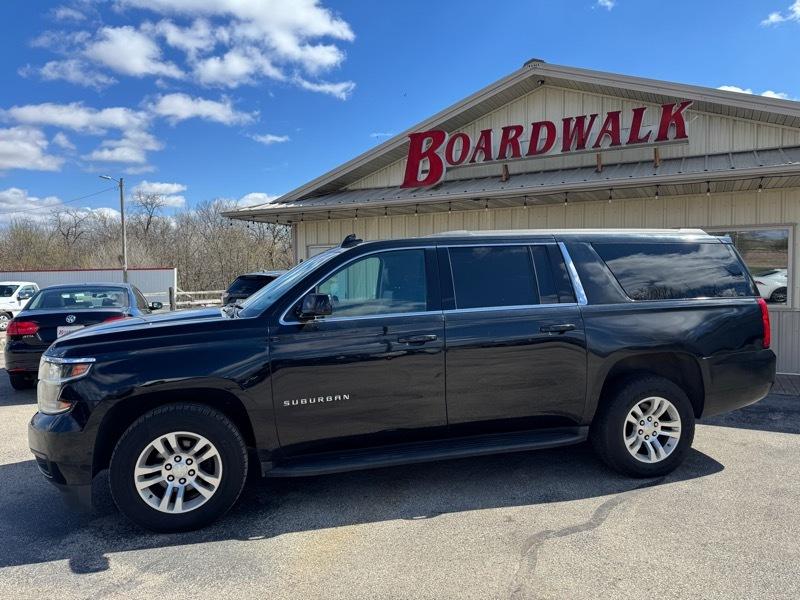 Chevrolet Suburban LT 4WD 2019