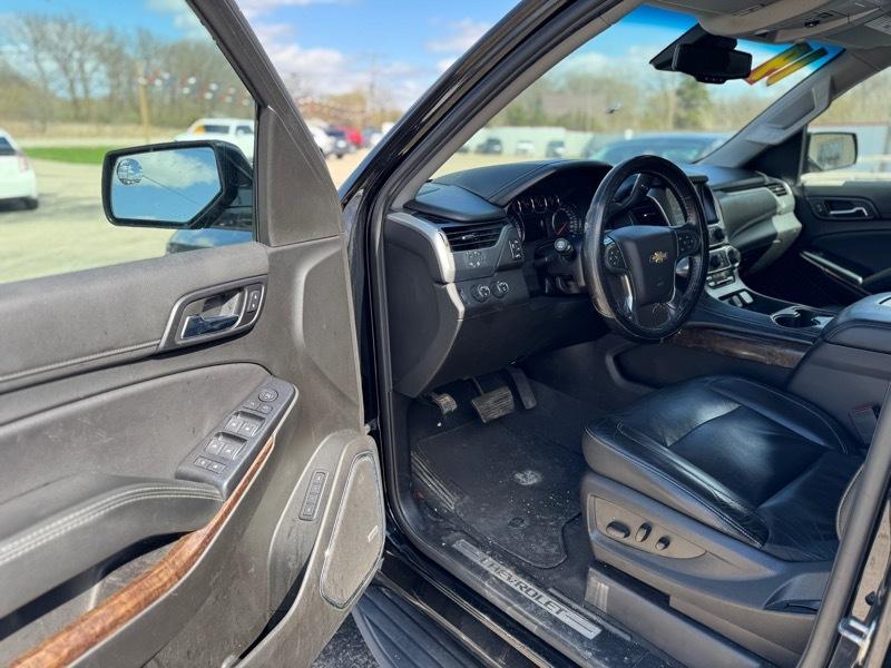 Chevrolet Suburban LT 4WD 2019