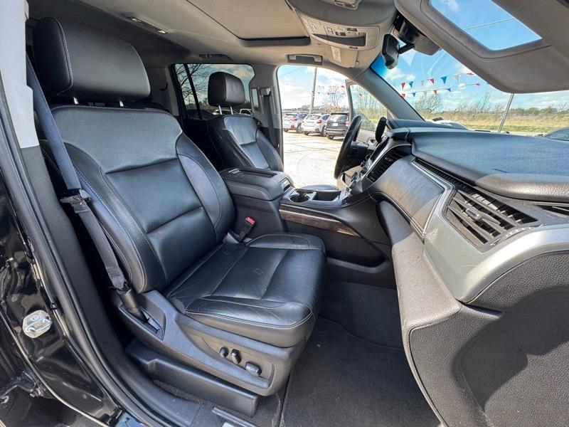 Chevrolet Suburban LT 4WD 2019