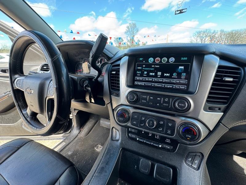 Chevrolet Suburban LT 4WD 2019