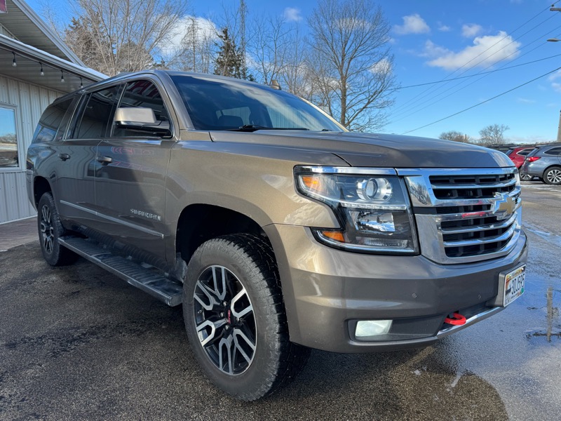 Chevrolet Suburban  2015