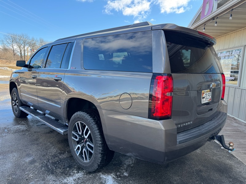 Chevrolet Suburban  2015
