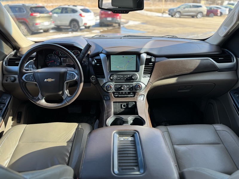 Chevrolet Suburban  2015