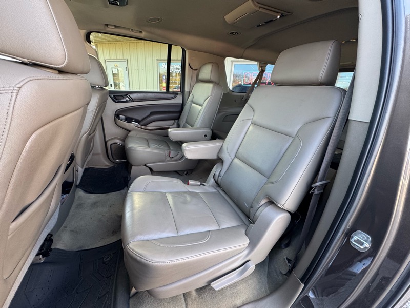 Chevrolet Suburban  2015